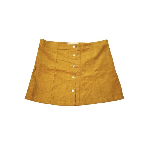 Trafaluc Dresses & Skirts - Trafaluc JST Ladies size Large corduroy snap button skirt